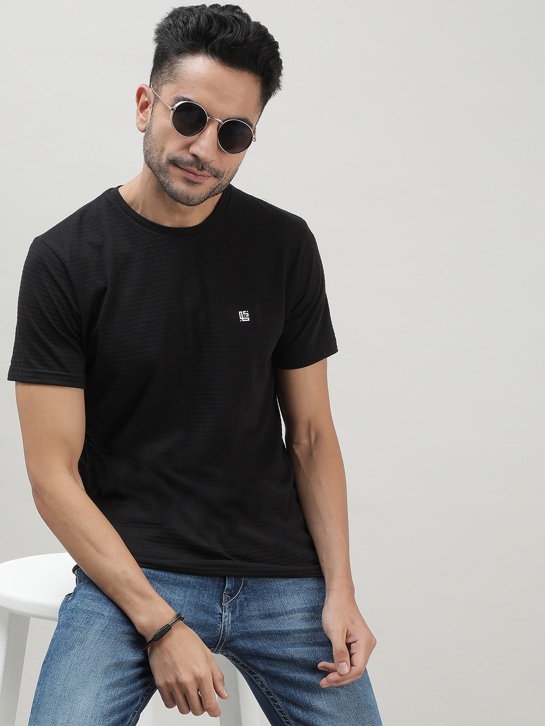 Black Solid Crew Neck T-shirt for Men