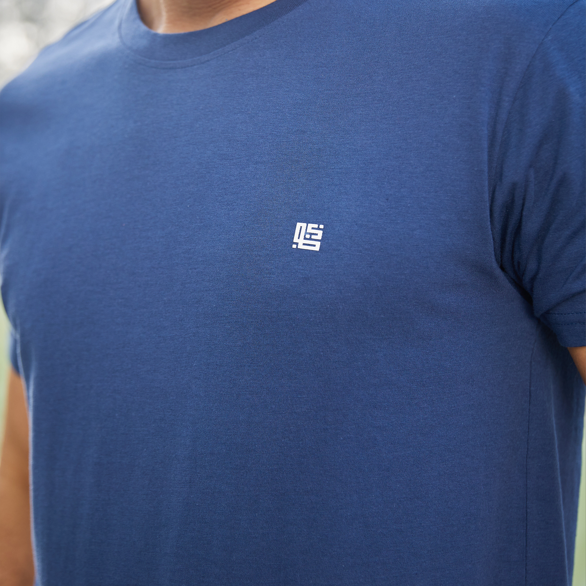 Navy Blue Solid Crew Neck Tshirt