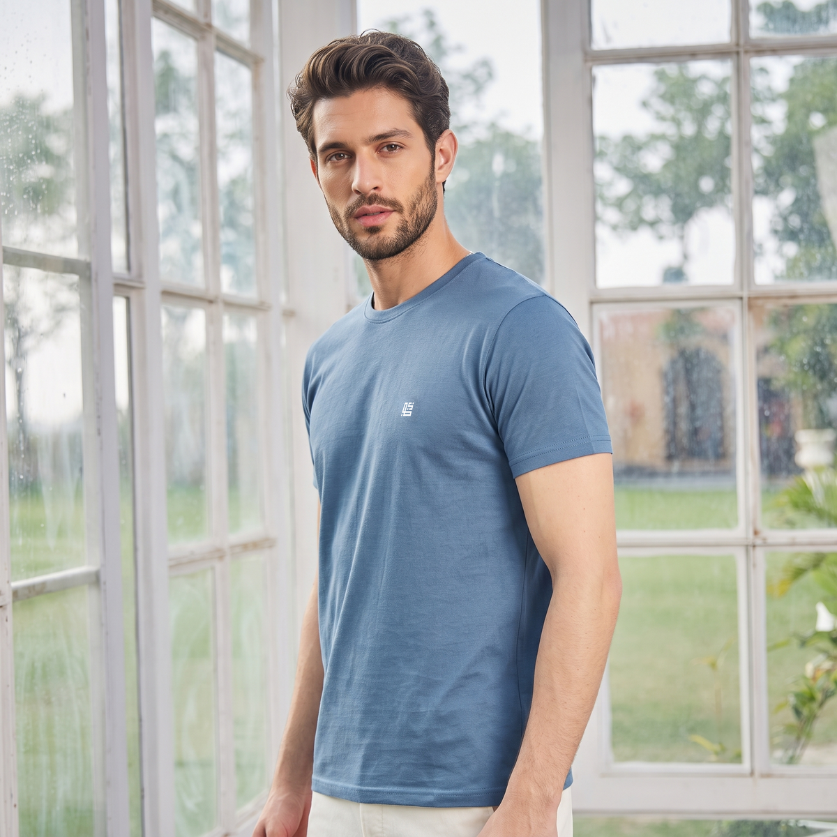 Blue Solid Crew Neck Tshirt