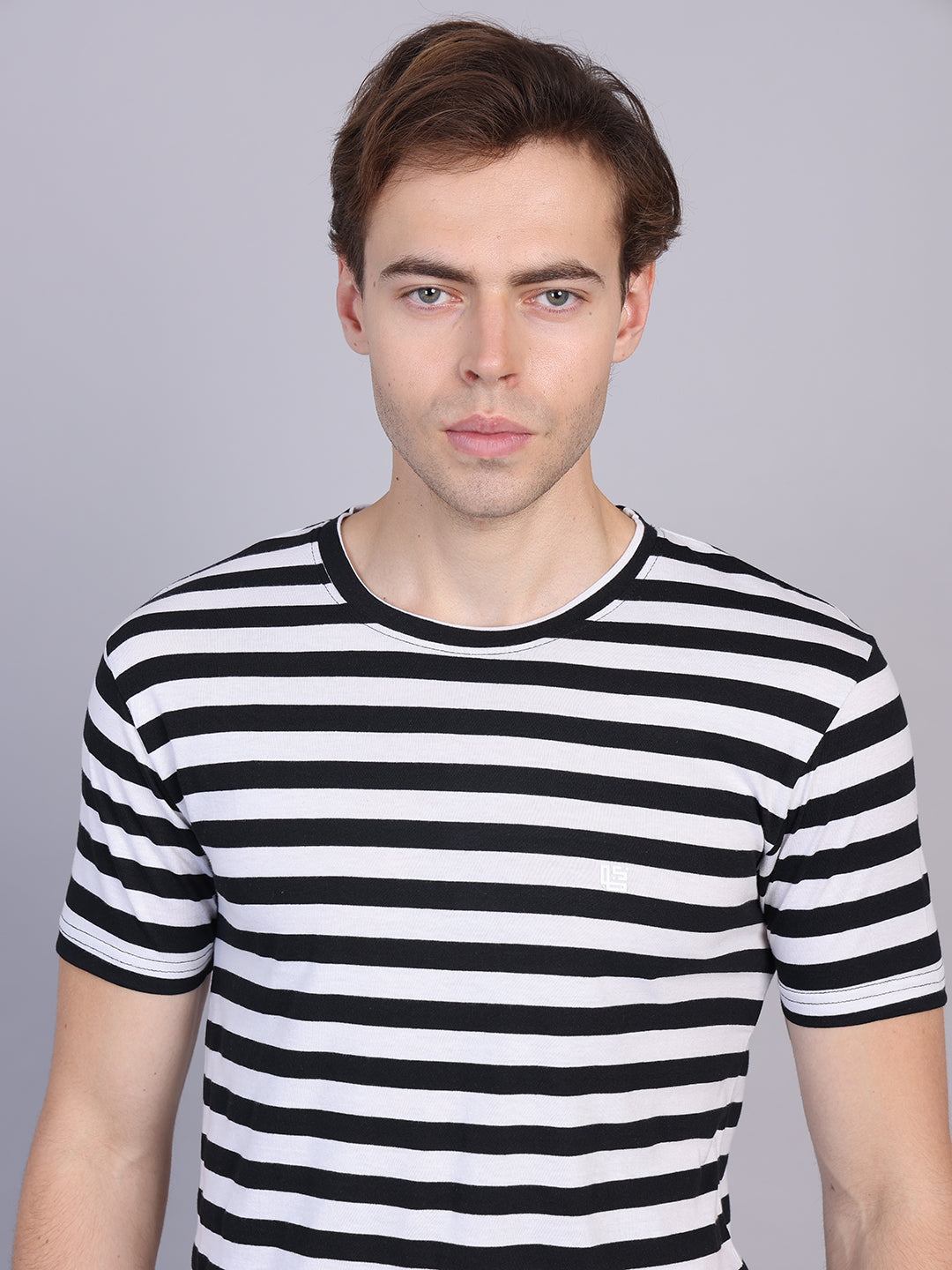 Black And White Men Round Neck Tshirt