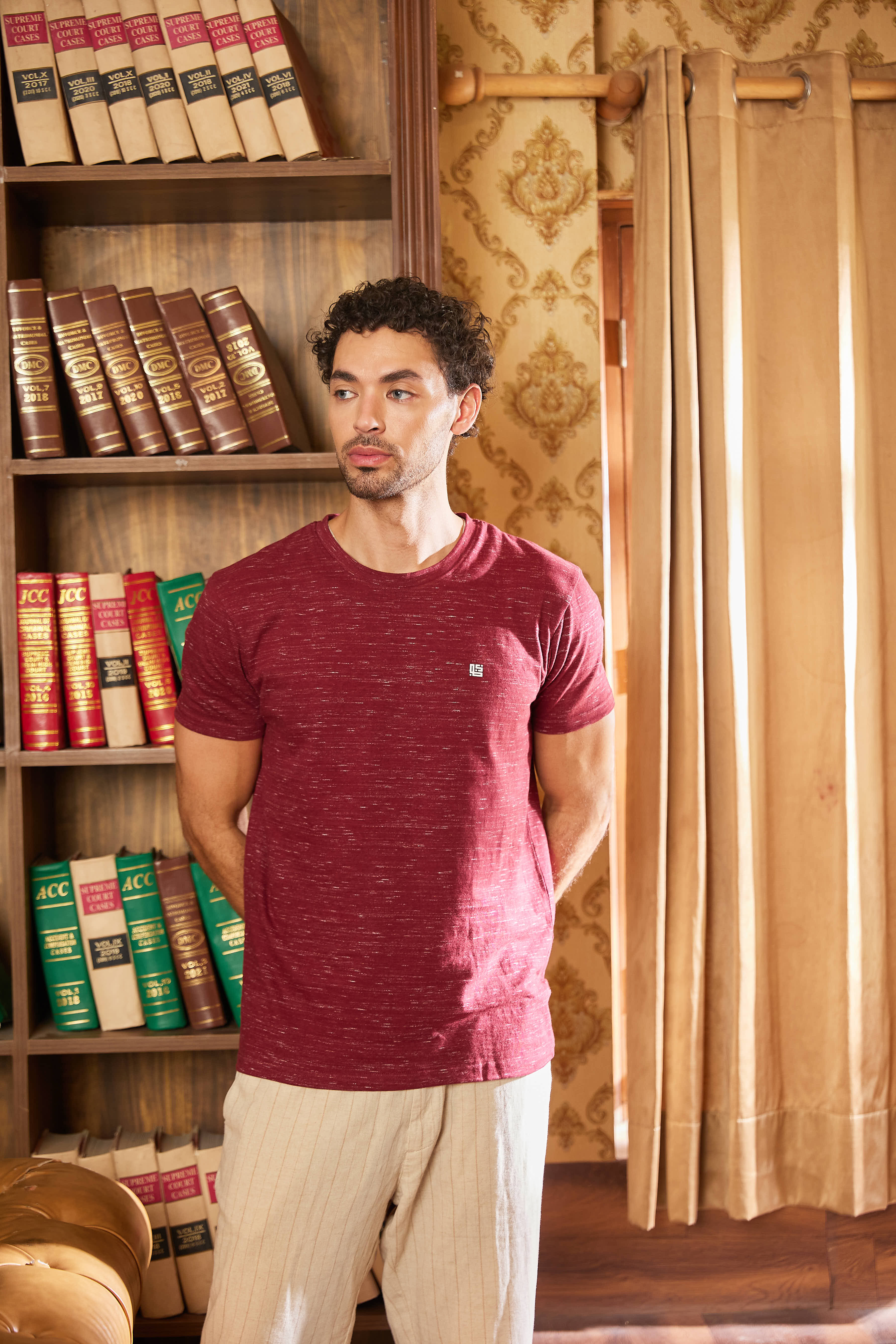 Maroon Textured Solid Crew Neck T Shirt