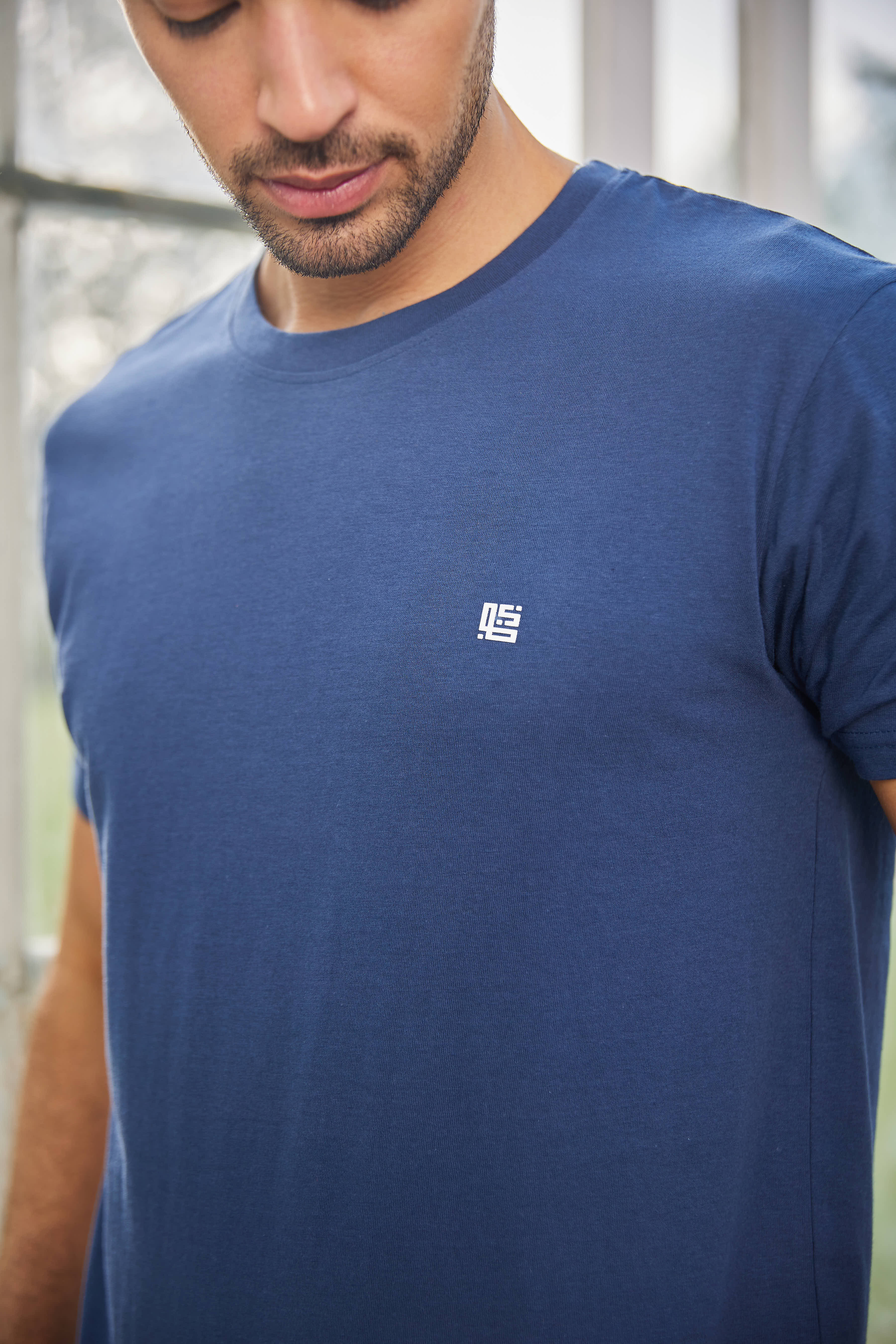 Navy Blue Textured Solid Crew Neck T Shirt