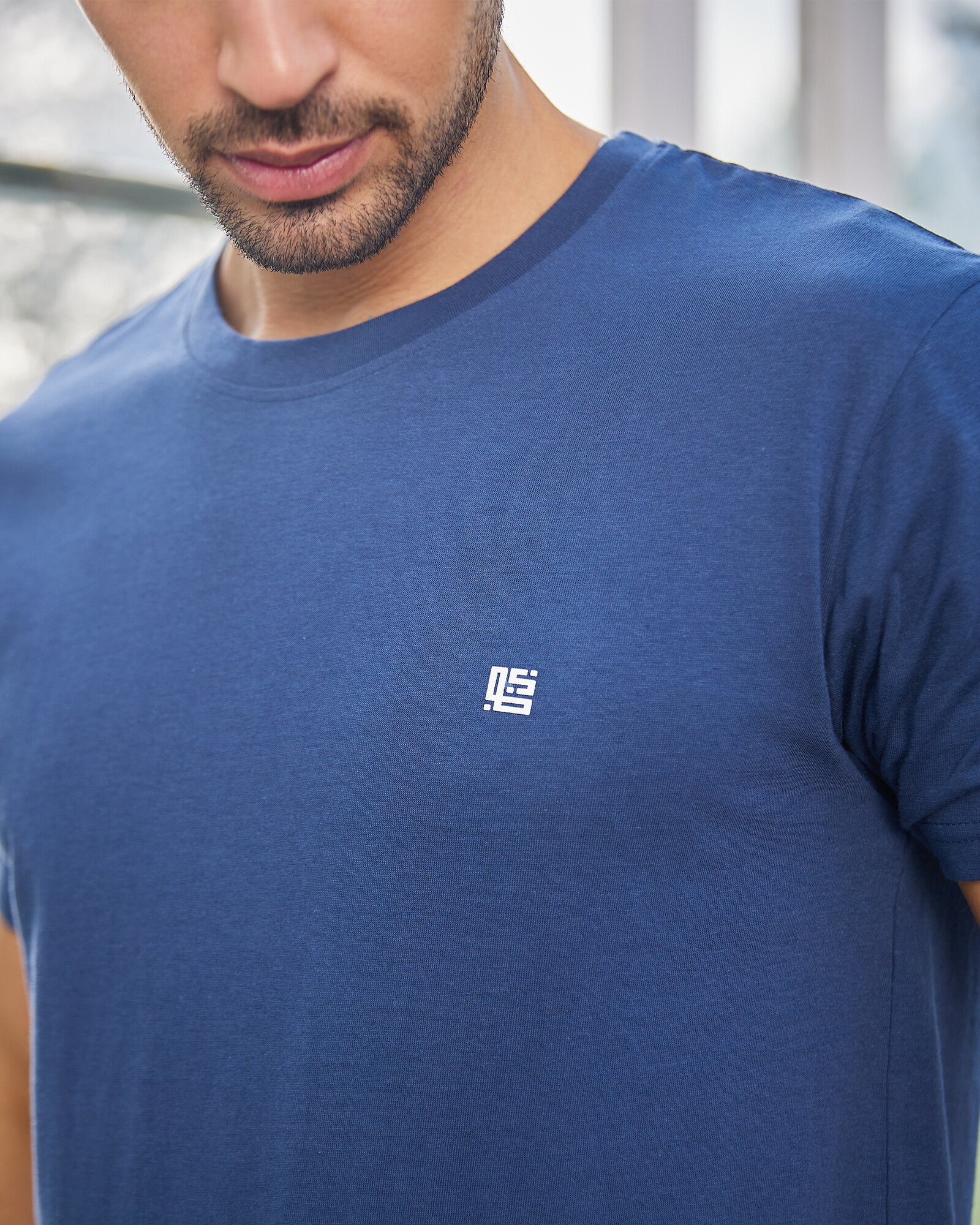 Navy Blue Solid Crew Neck Tshirt