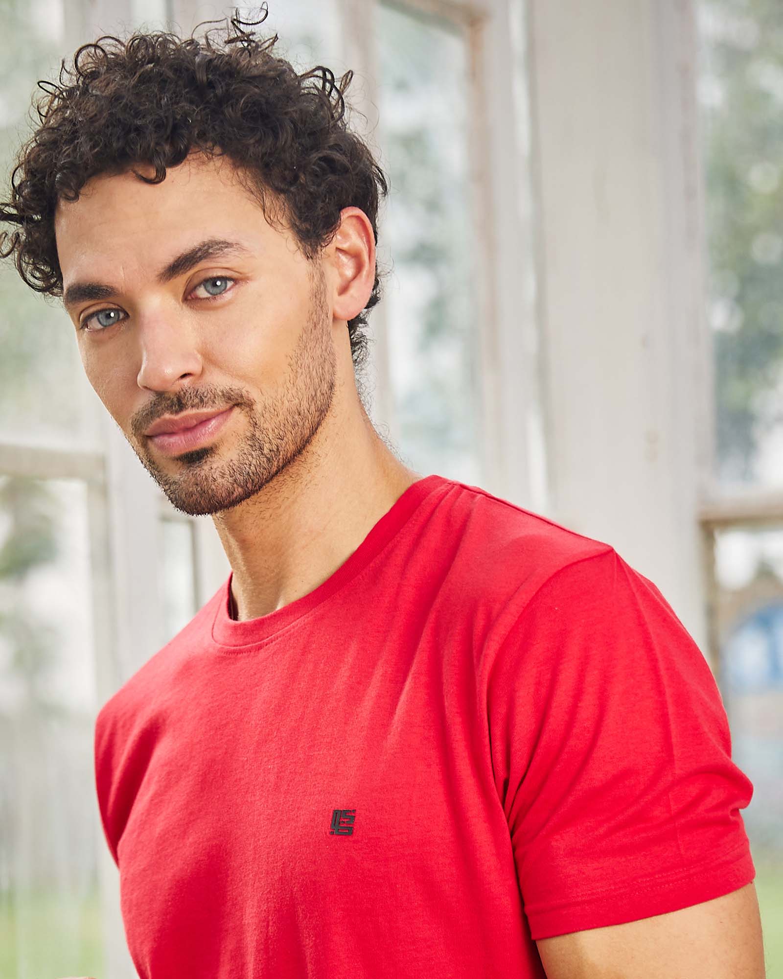 Red Solid Crew Neck Tshirt