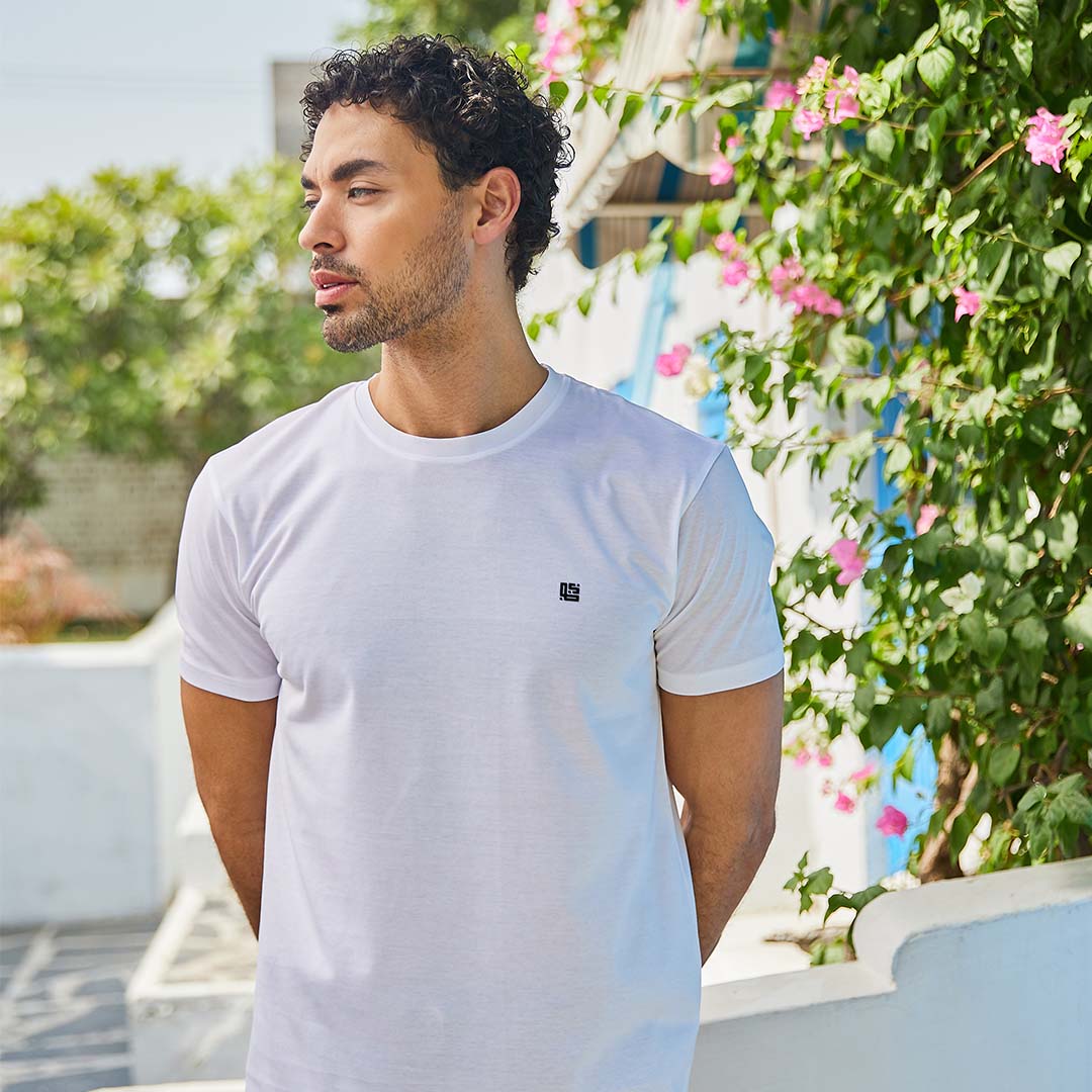 White Solid Crew Neck Tshirt